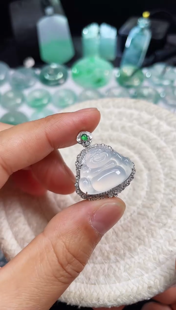 【闪购商品】翡翠颈饰未镶嵌尺寸 29.3 24.3 11mm