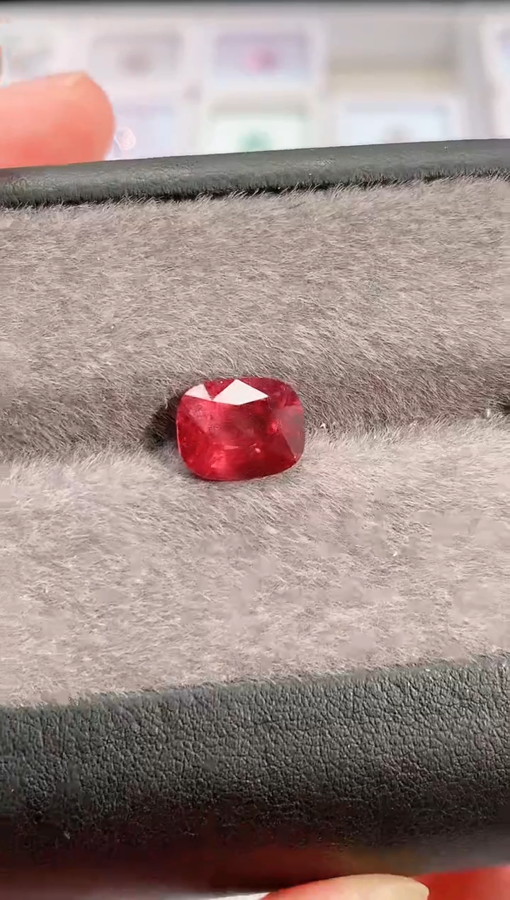 裸石尖晶石3.73-5595天然尖晶石