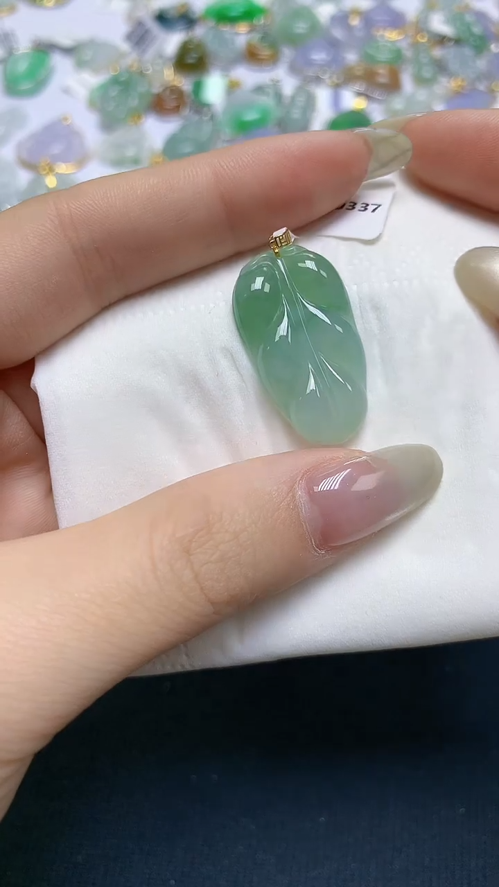 【闪购商品】翡翠18K金镶嵌颈饰天然缅甸A货翡翠