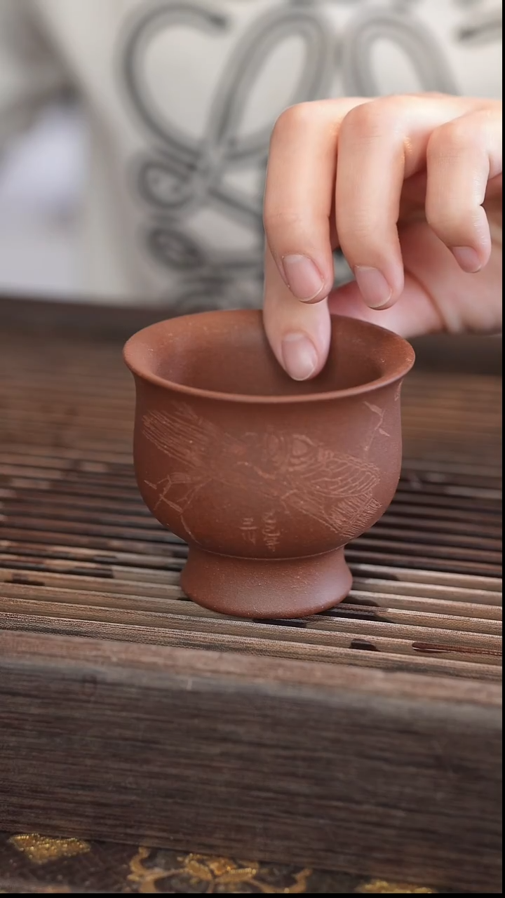 茶壶紫砂杯子120cc雕刻一鸣惊人