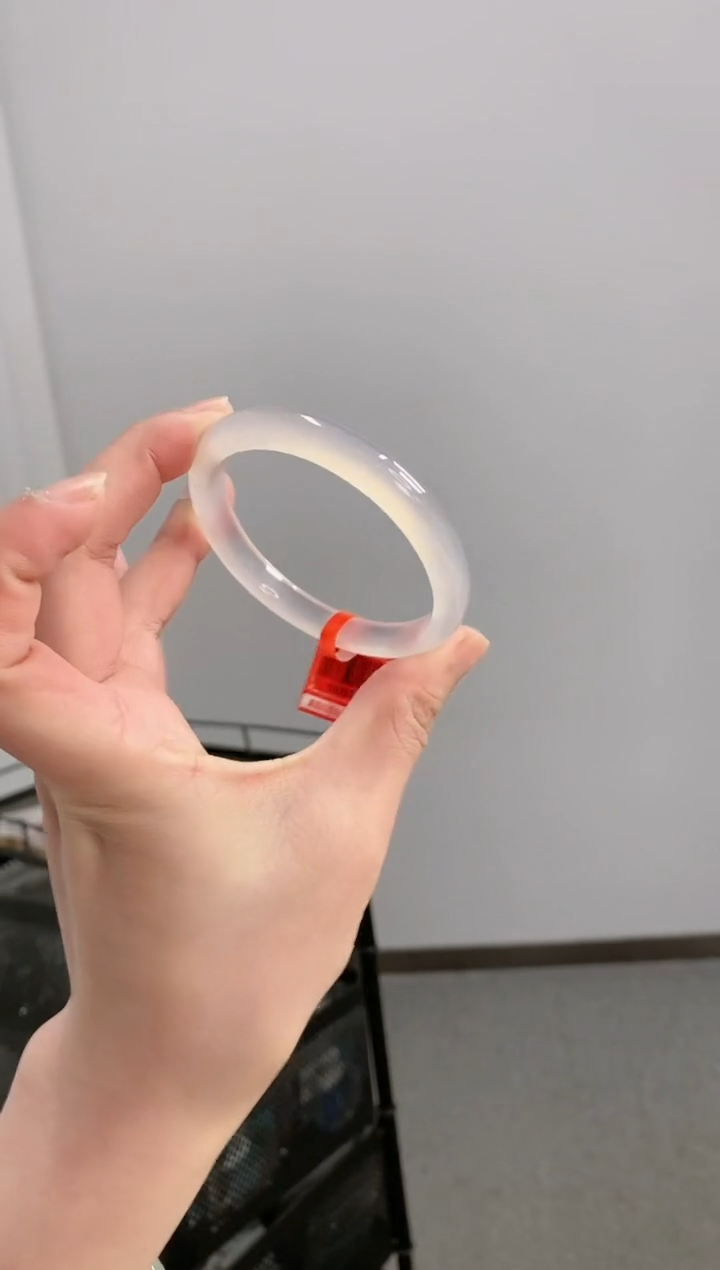 【闪购商品】玛瑙/玉髓手镯未镶嵌54圈