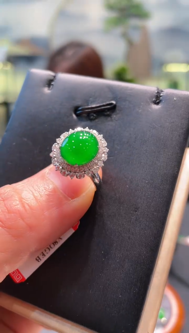 【闪购商品】翡翠颈饰18K金镶嵌A67戒指