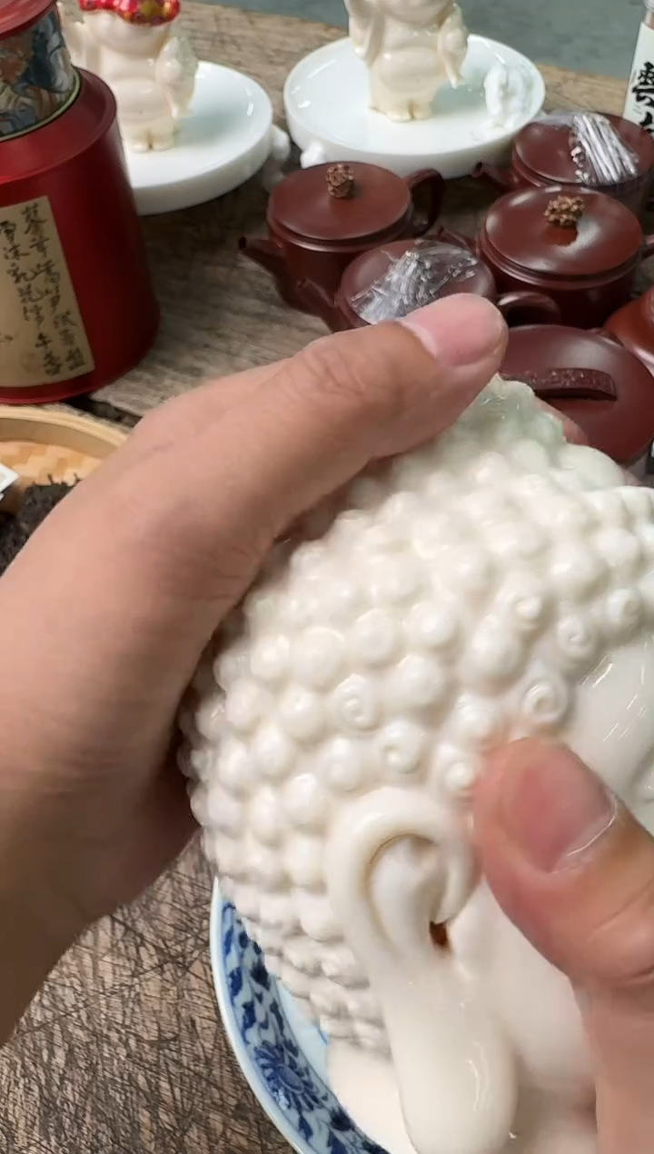 *W****d白瓷佛像（预售）-------------