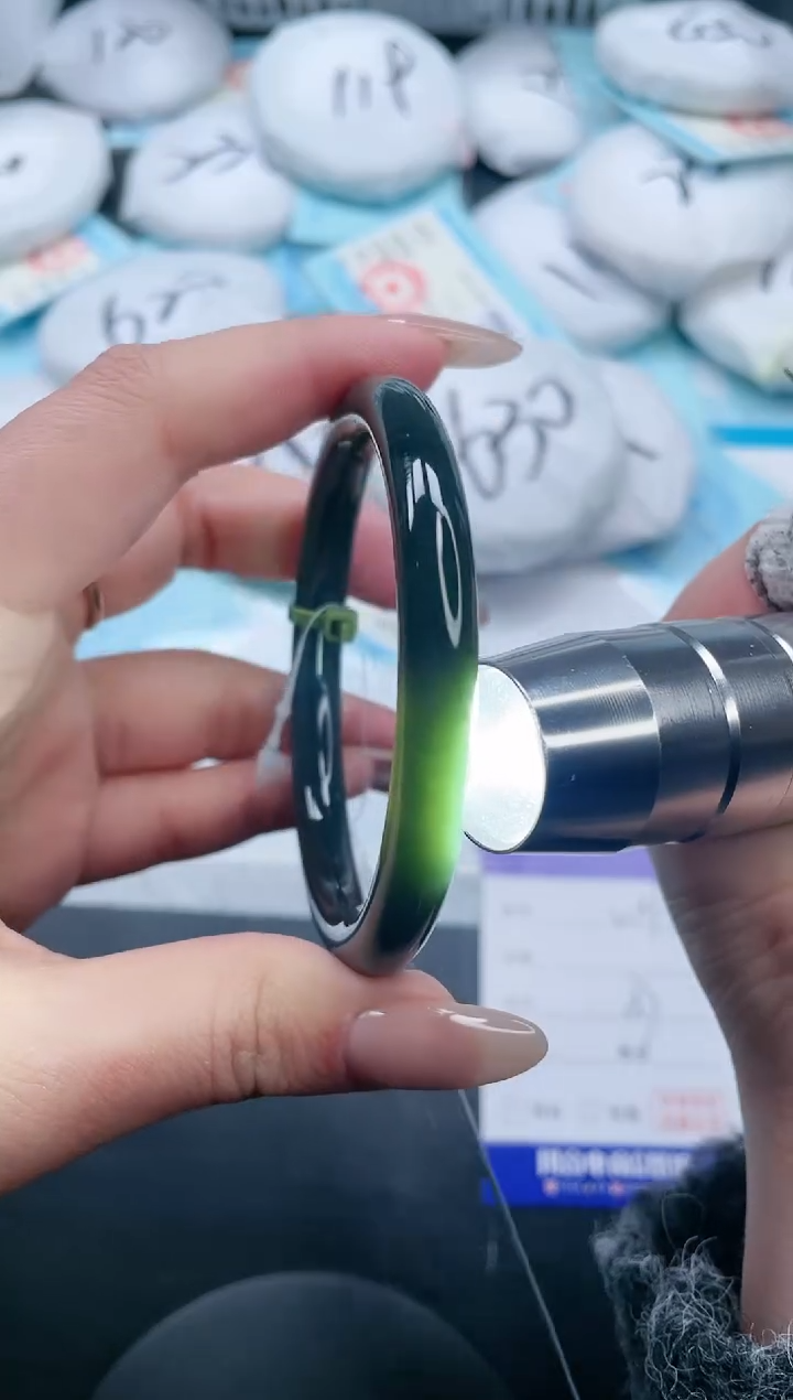 【闪购商品】和田玉手镯未镶嵌21V392-57