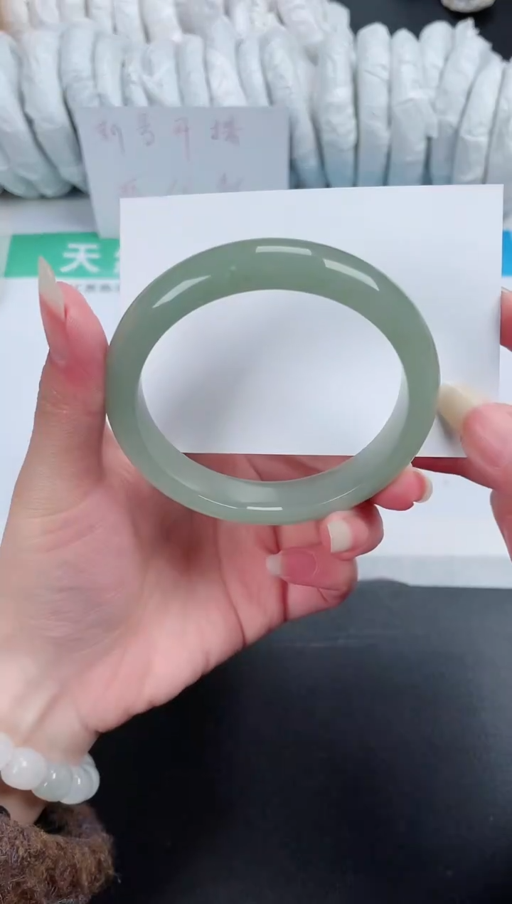 【闪购商品】石英质玉手镯未镶嵌405-60