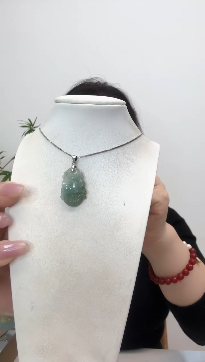 【闪购商品】翡翠颈饰银S925镶嵌生肖羊赠合金链