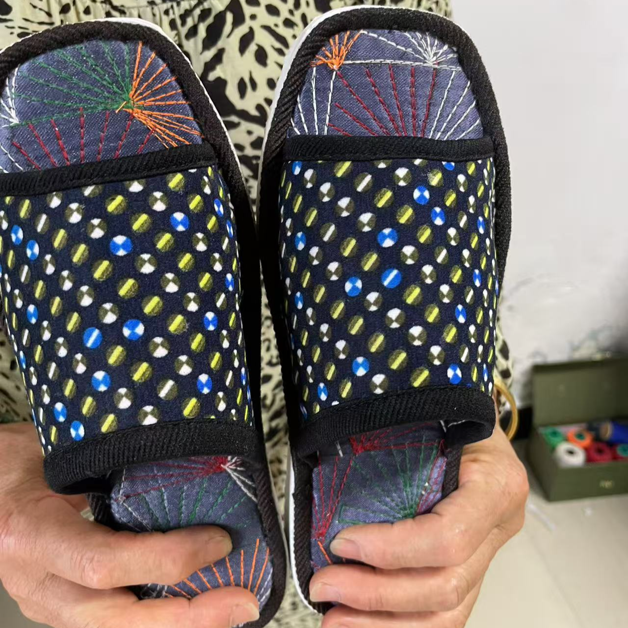 手工拖鞋男女款夏季居家防滑耐磨适合室内外穿着