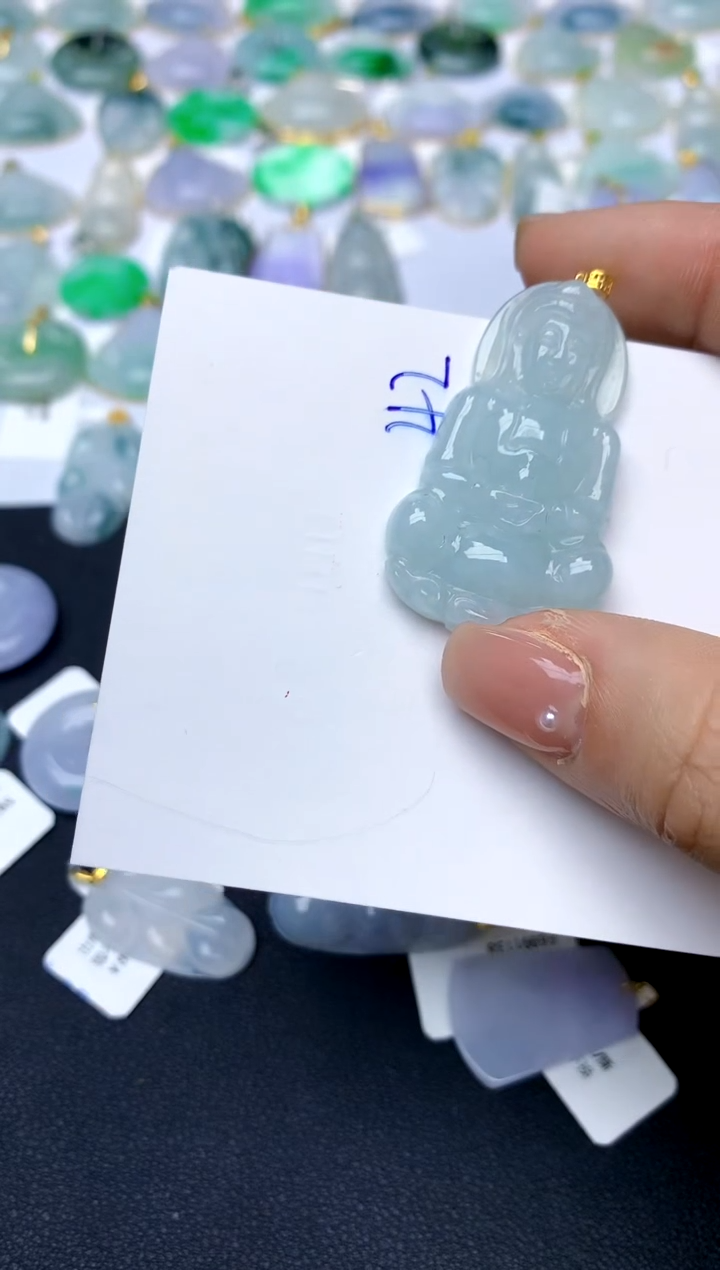 【闪购商品】翡翠颈饰18K金镶嵌42天然A货翡翠