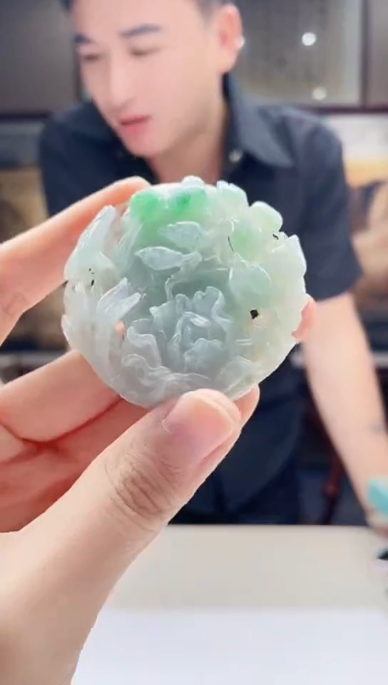 翡翠未镶嵌吊坠(不含链)673