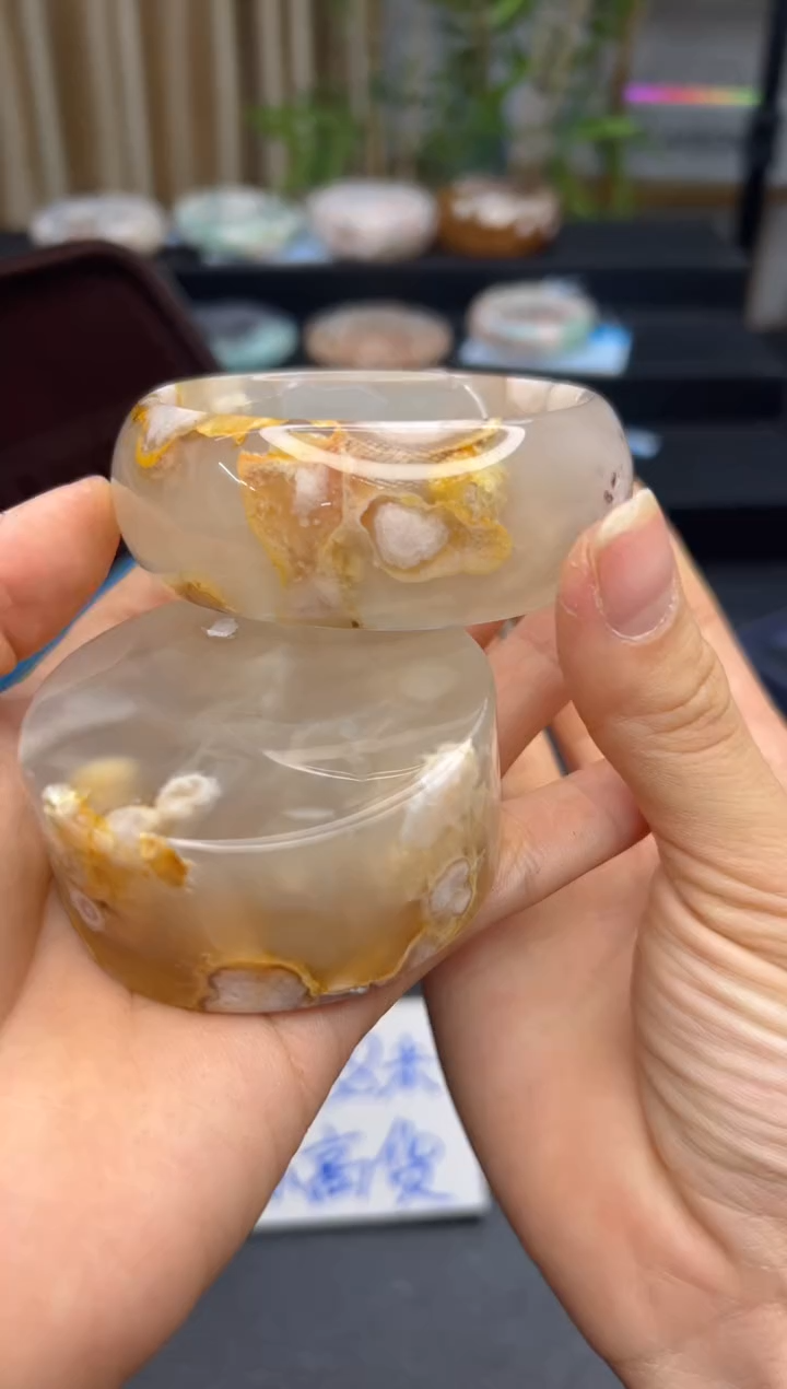 【闪购商品】石英质玉手镯未镶嵌A1512(61圈赠送镯心)