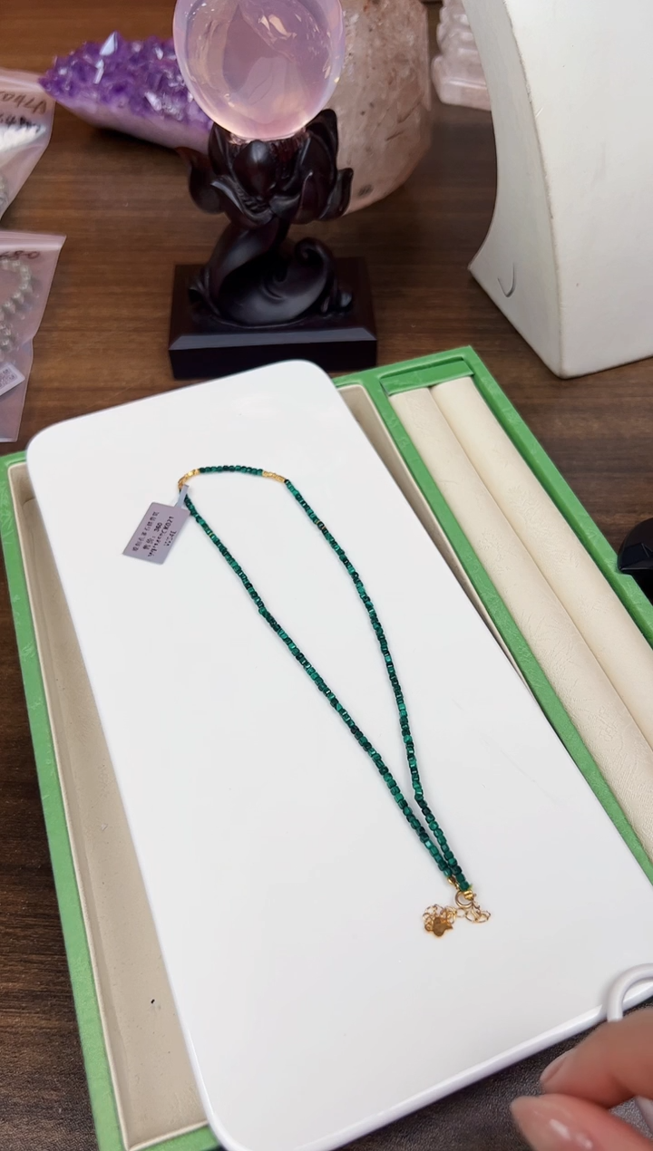 未镶嵌孔雀石项链悦3708