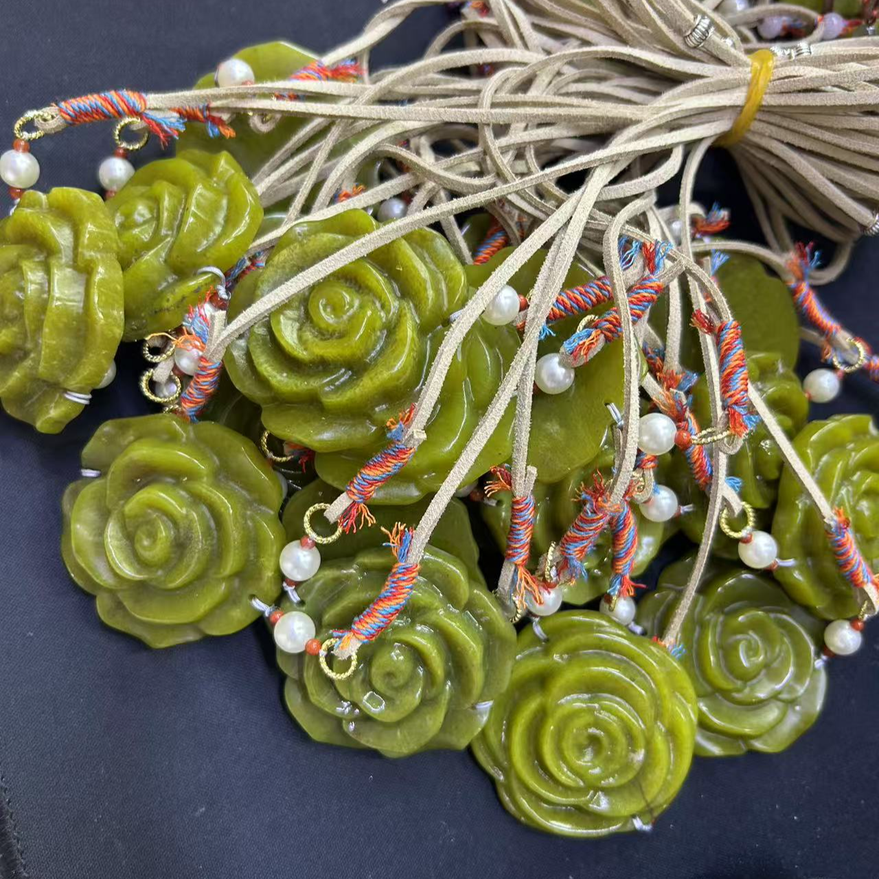 岫玉玫瑰花挂件（多样性发货发一件）