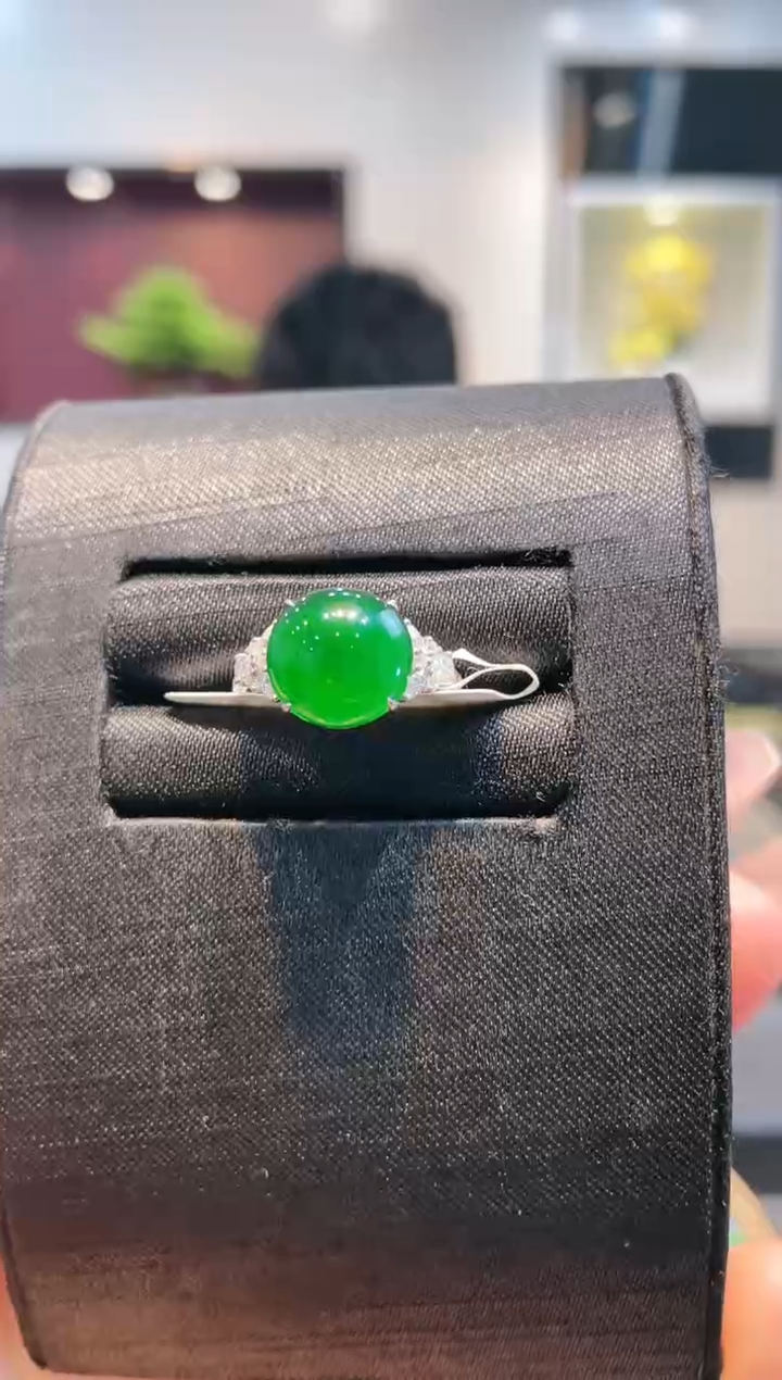 【闪购商品】翡翠颈饰18K金镶嵌A93天然A货翡翠戒指