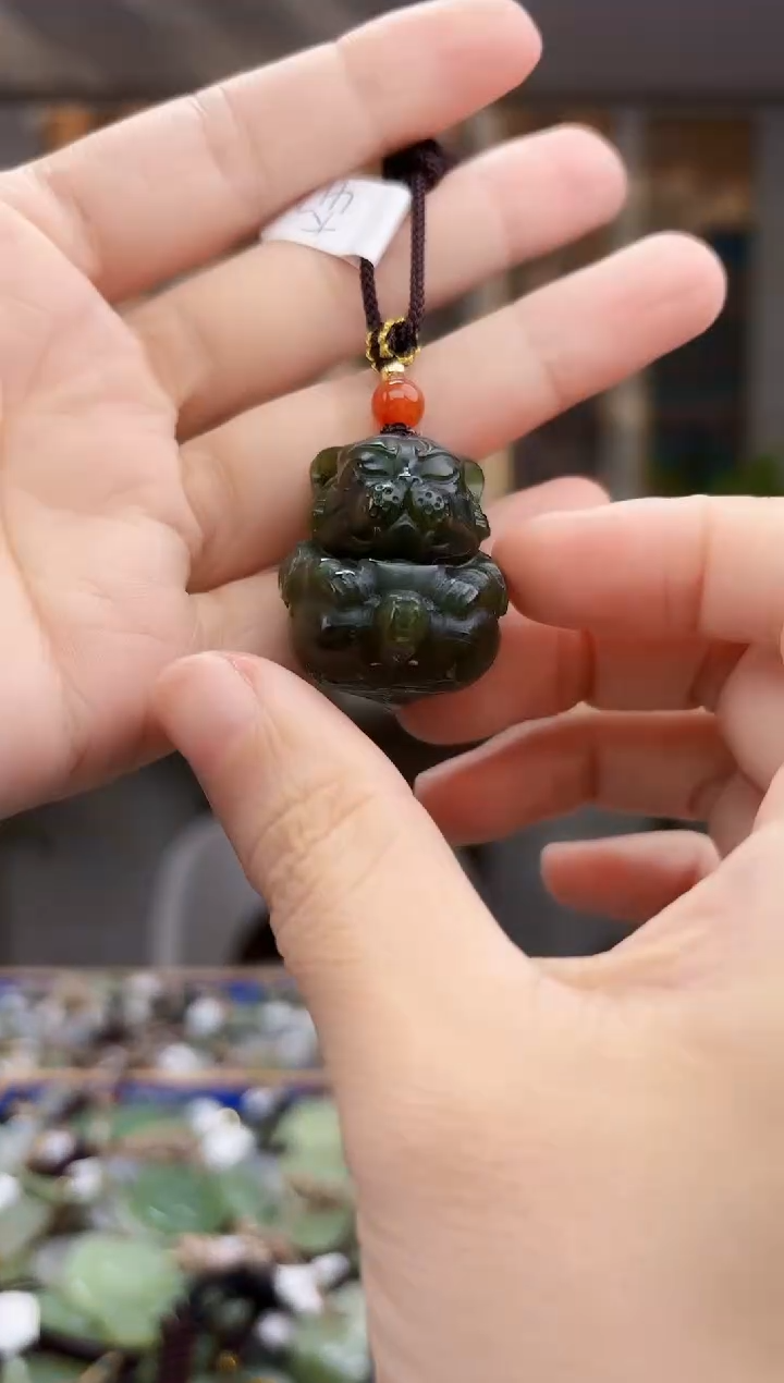 未镶嵌和田玉挂件拍一发一