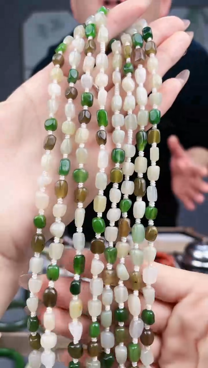 【闪购商品】和田玉颈饰未镶嵌AA多样性发货 拍一发一