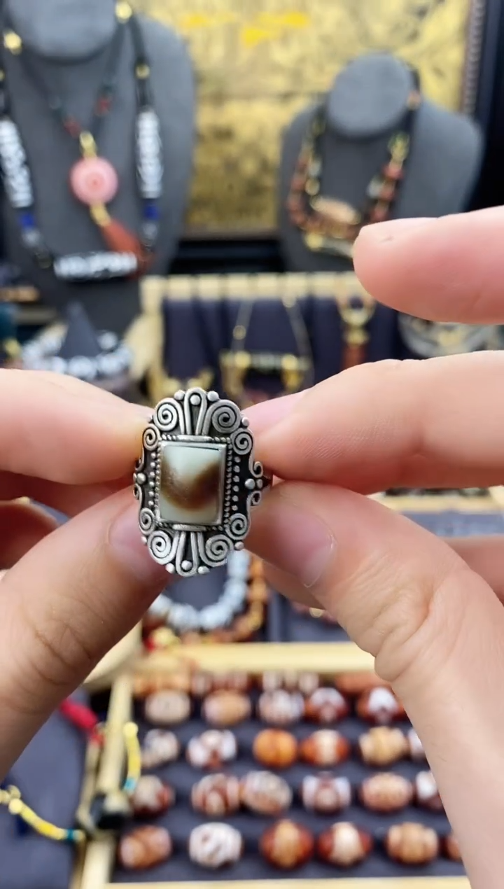 【闪购商品】玛瑙/玉髓颈饰银S925镶嵌高品戒指