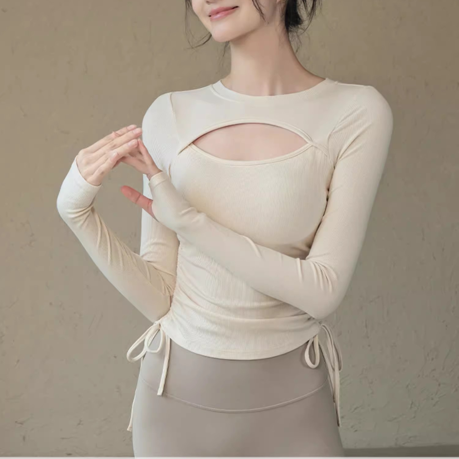 外贸新带胸垫新款长袖T恤性感镂空普拉提上衣运动透气弹瑜伽服女