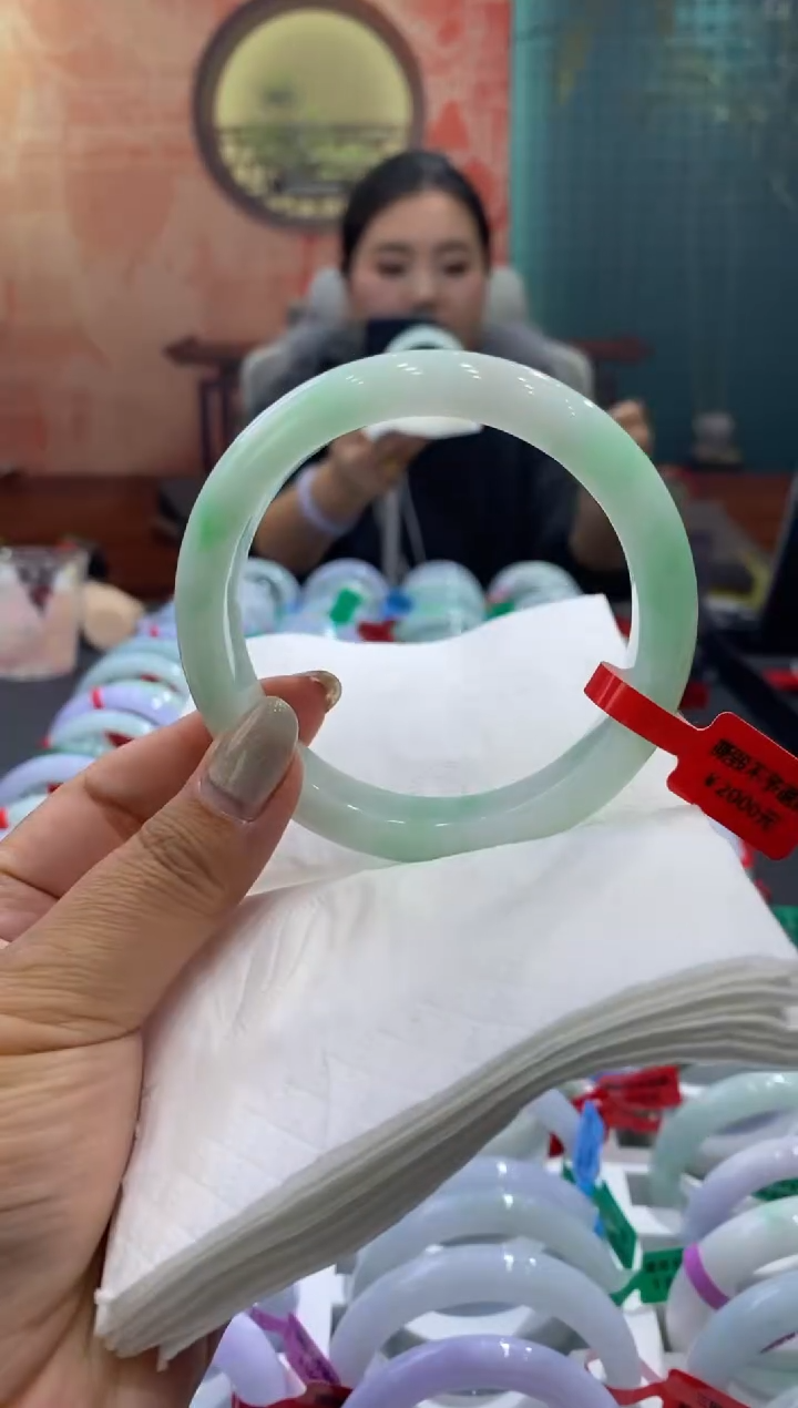 未镶嵌手镯翡翠多人00010443