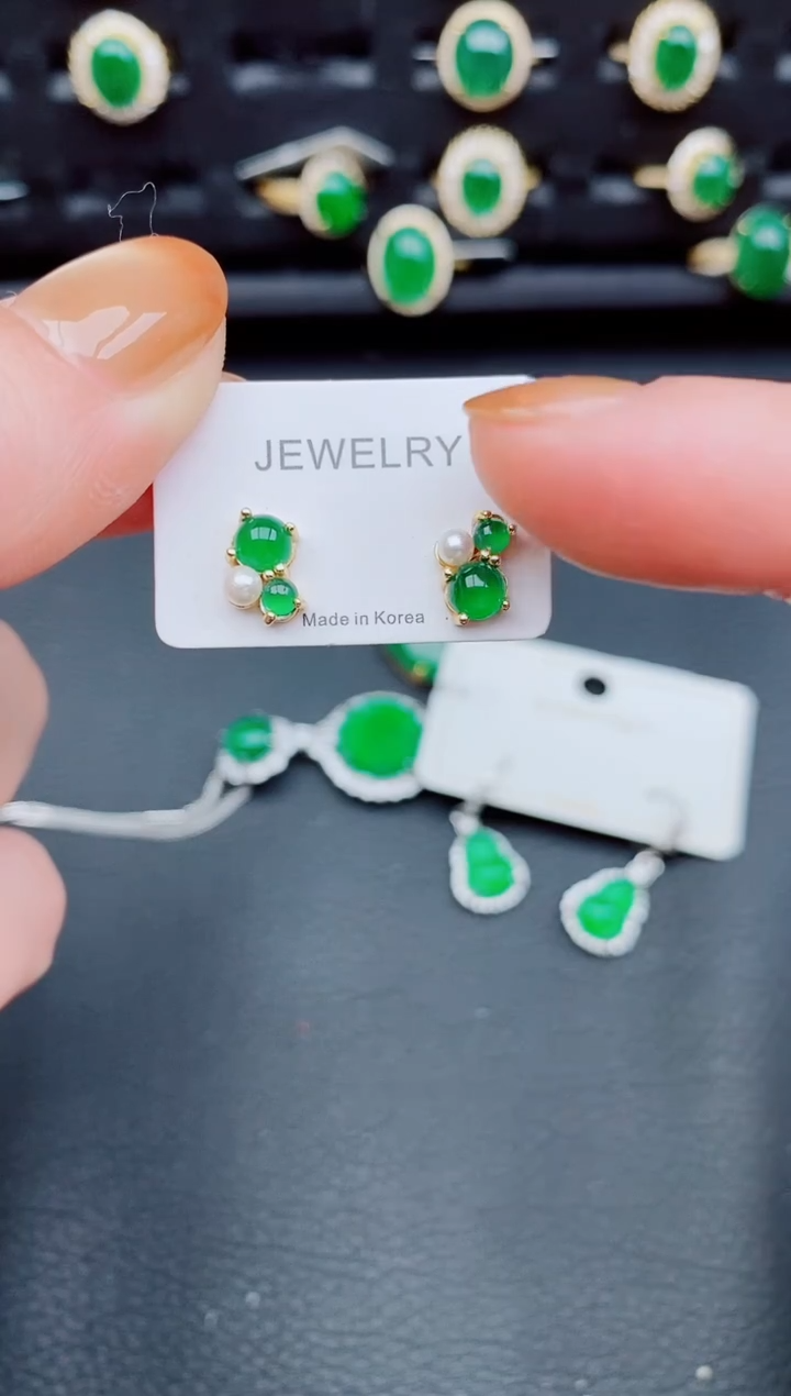 【闪购商品】翡翠耳饰银S925镶嵌天然a货翡翠297