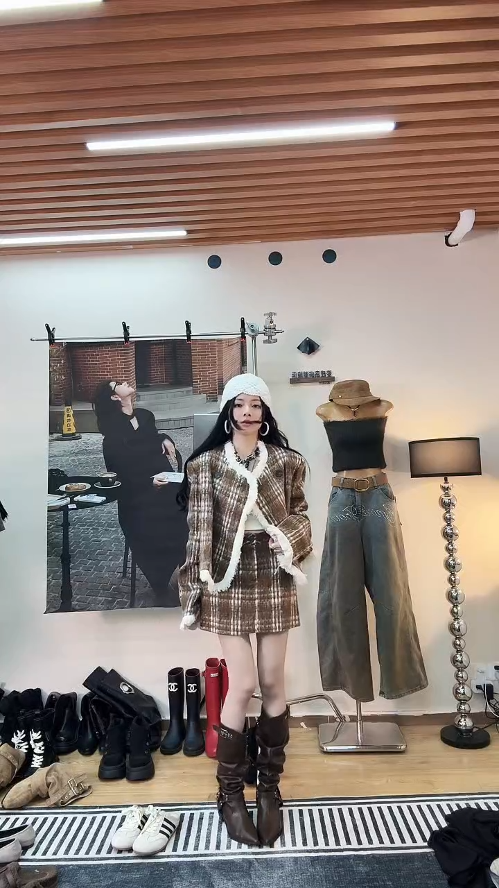 2026变成岛屿新年福利款咖色套装M码