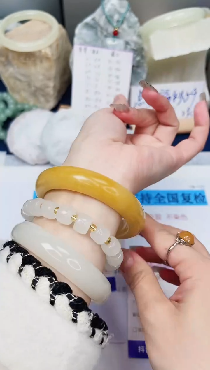 【闪购商品】石英质玉手镯未镶嵌298-财气镯-圈口58