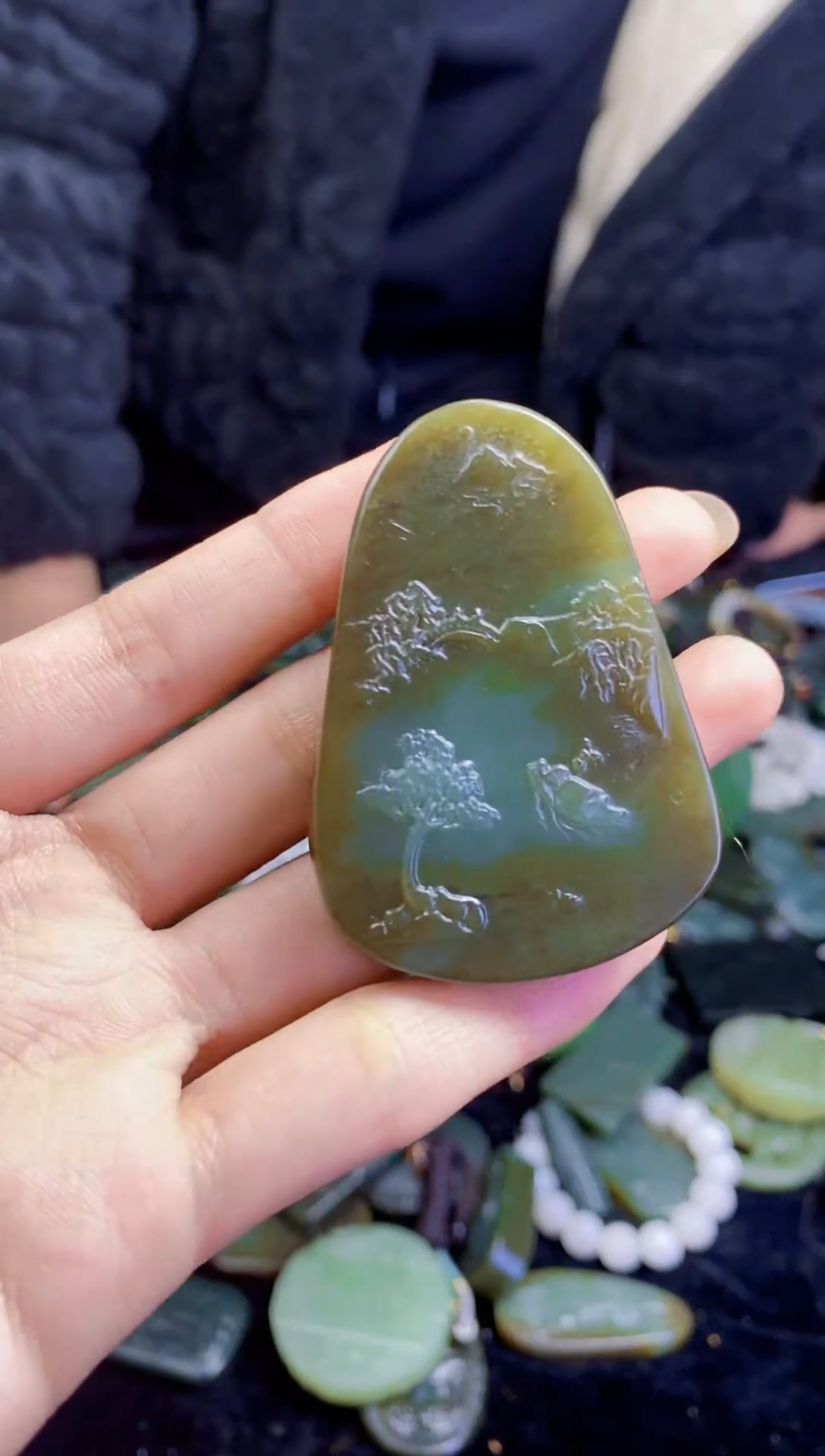 颈饰未镶嵌和田玉1