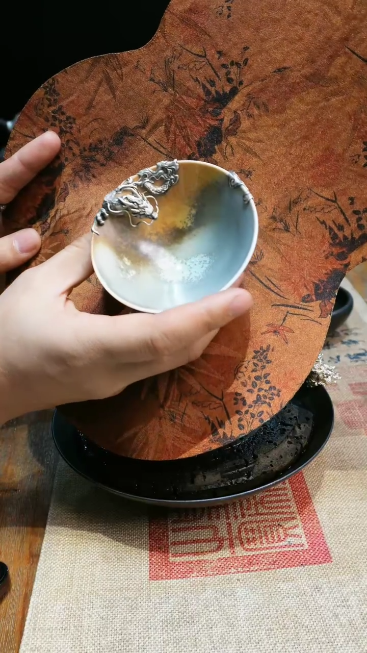 【闪购商品】茶盏欲山行 龙吟主人杯