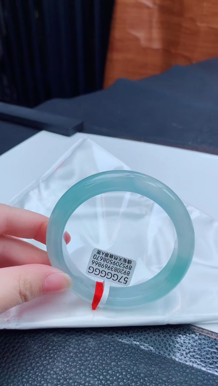 翡翠手镯未镶嵌缅甸天然翡翠A货手镯