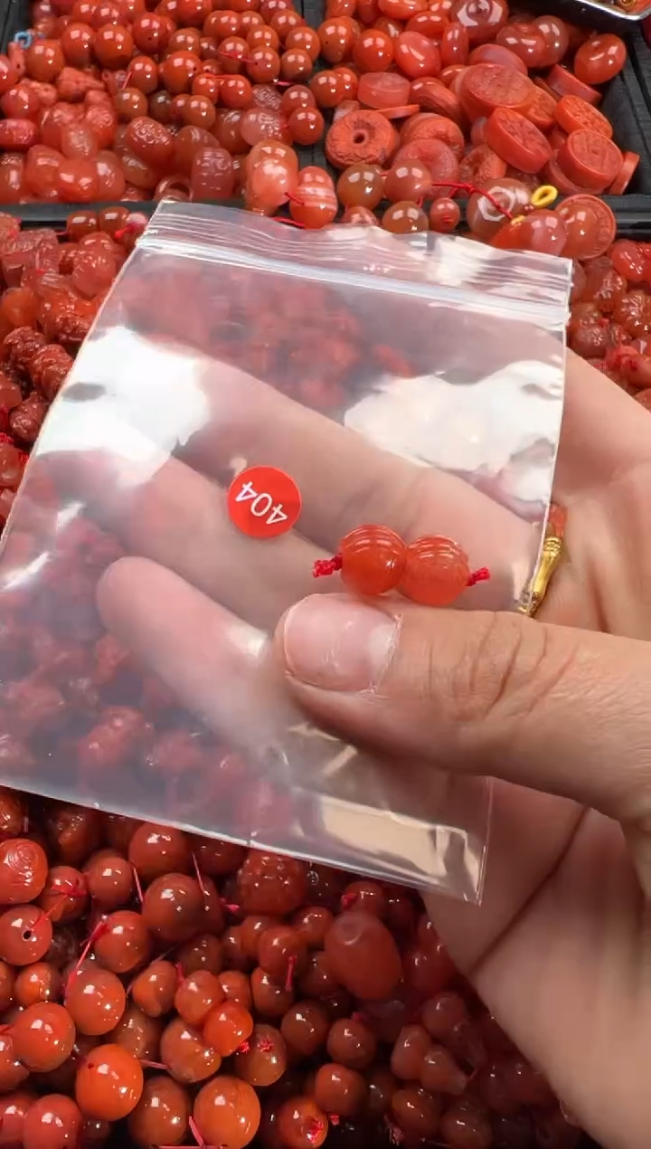 【闪购商品】南红玛瑙颈饰未镶嵌1