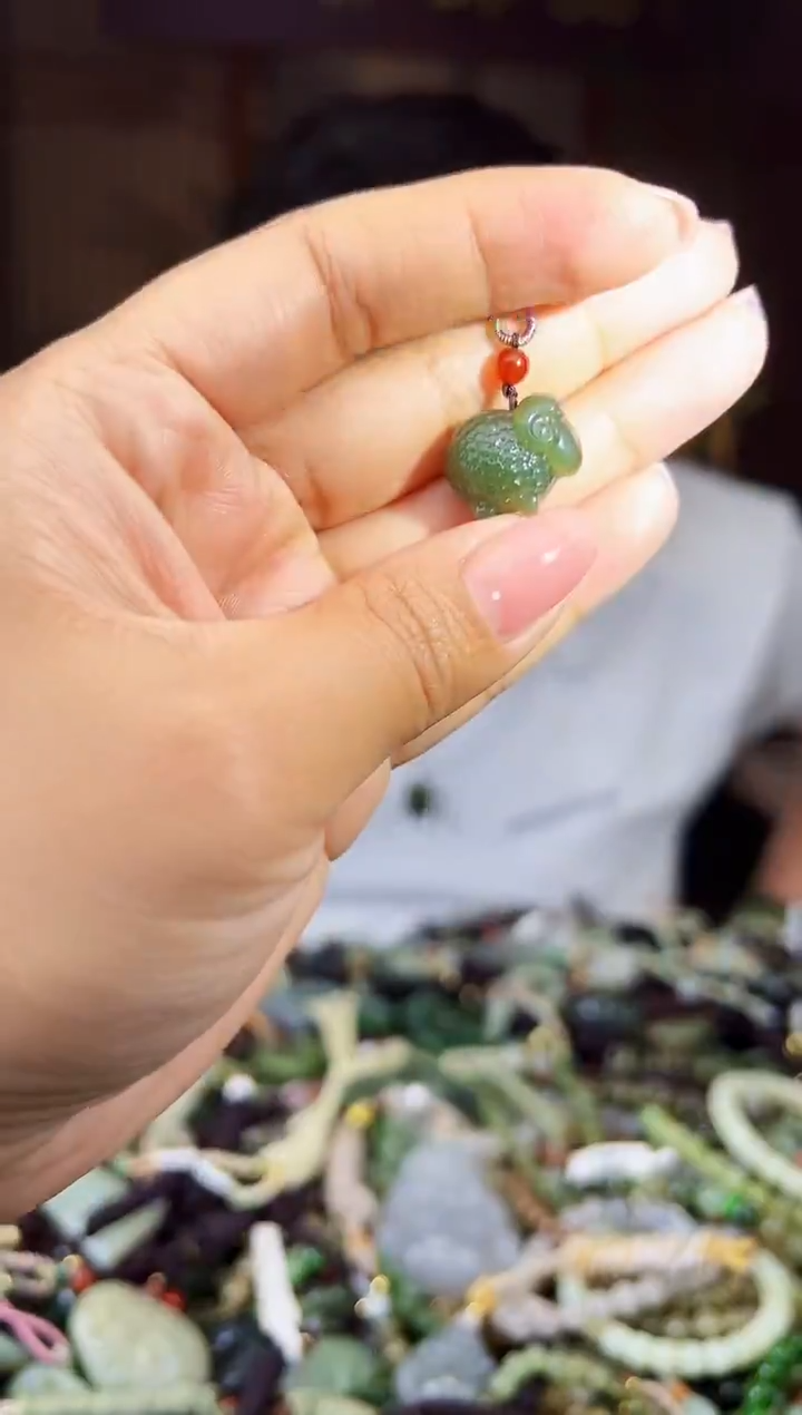 颈饰未镶嵌和田玉多样性发货拍一发一