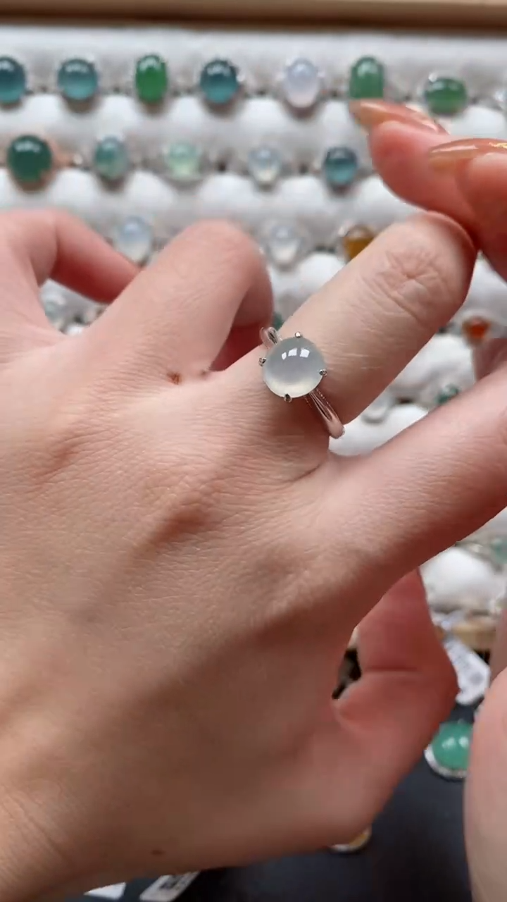 【闪购商品】翡翠戒指银S925镶嵌一物一证一礼盒