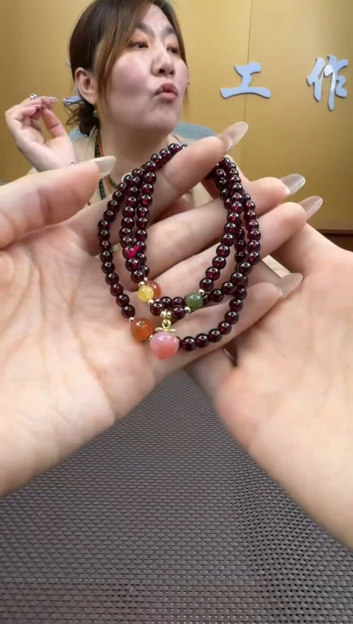 【闪购商品】石榴石手串未镶嵌5mm