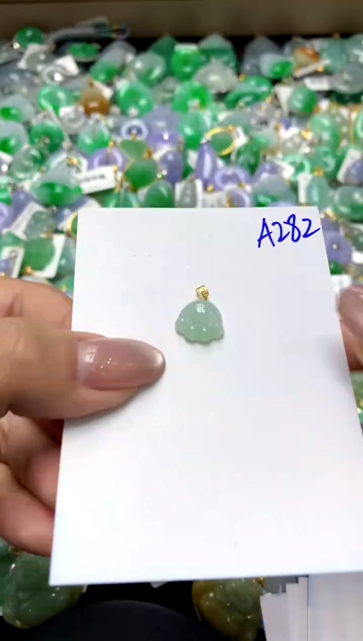 【闪购商品】翡翠颈饰18K金镶嵌111111111