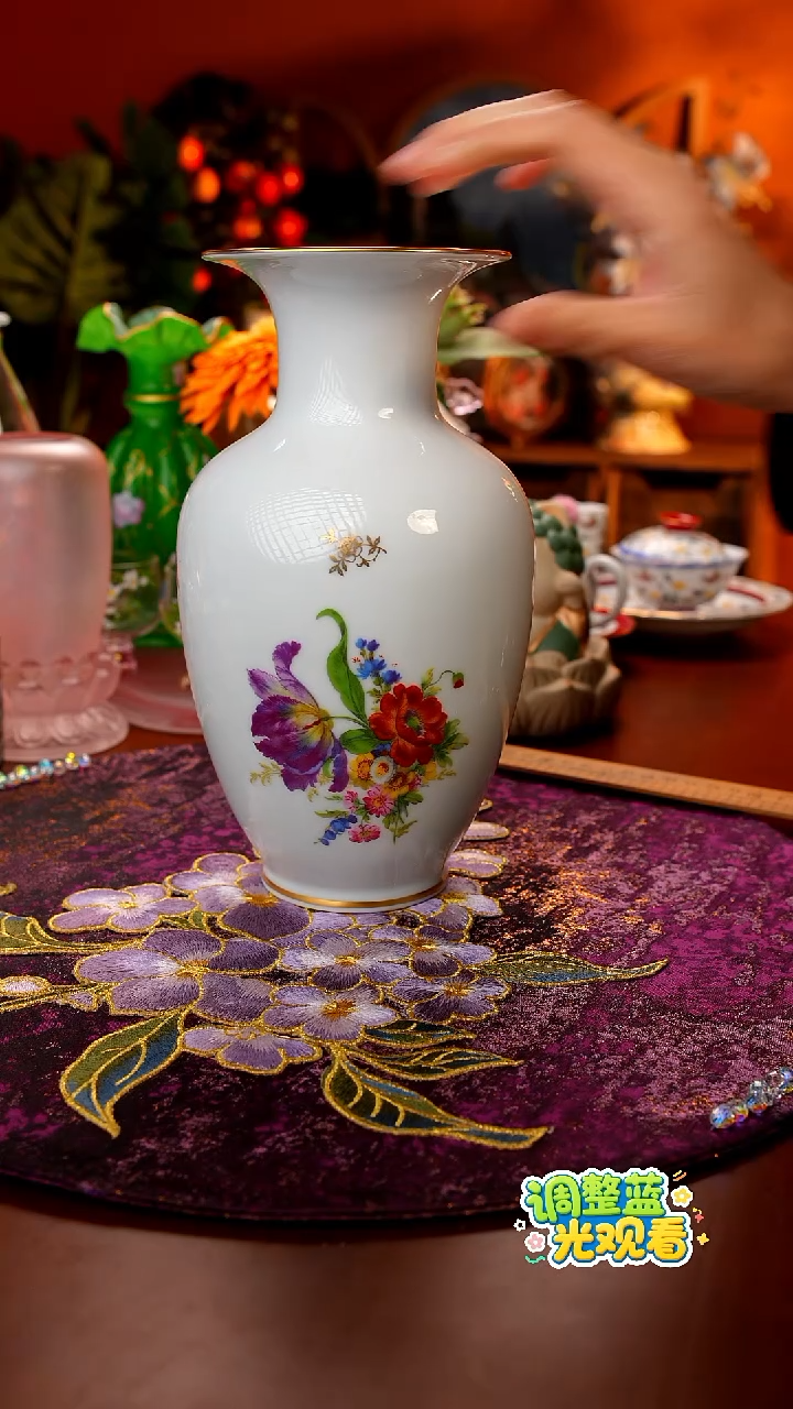 秋田清仓放漏局儿-卢臣泰花瓶