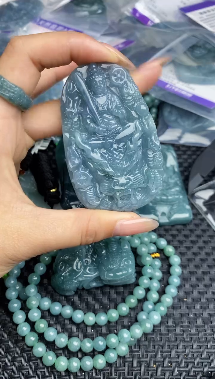 【闪购商品】翡翠颈饰未镶嵌11111111