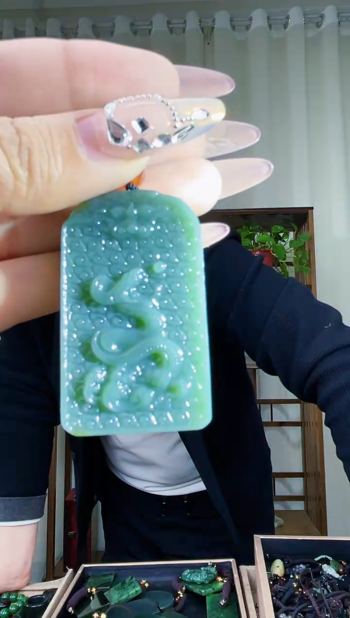 【闪购商品】和田玉挂件未镶嵌拍一发一，多样性发货！