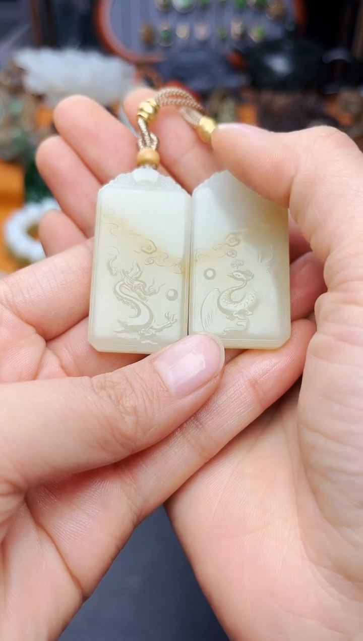 【闪购商品】和田玉颈饰未镶嵌龙凤一对