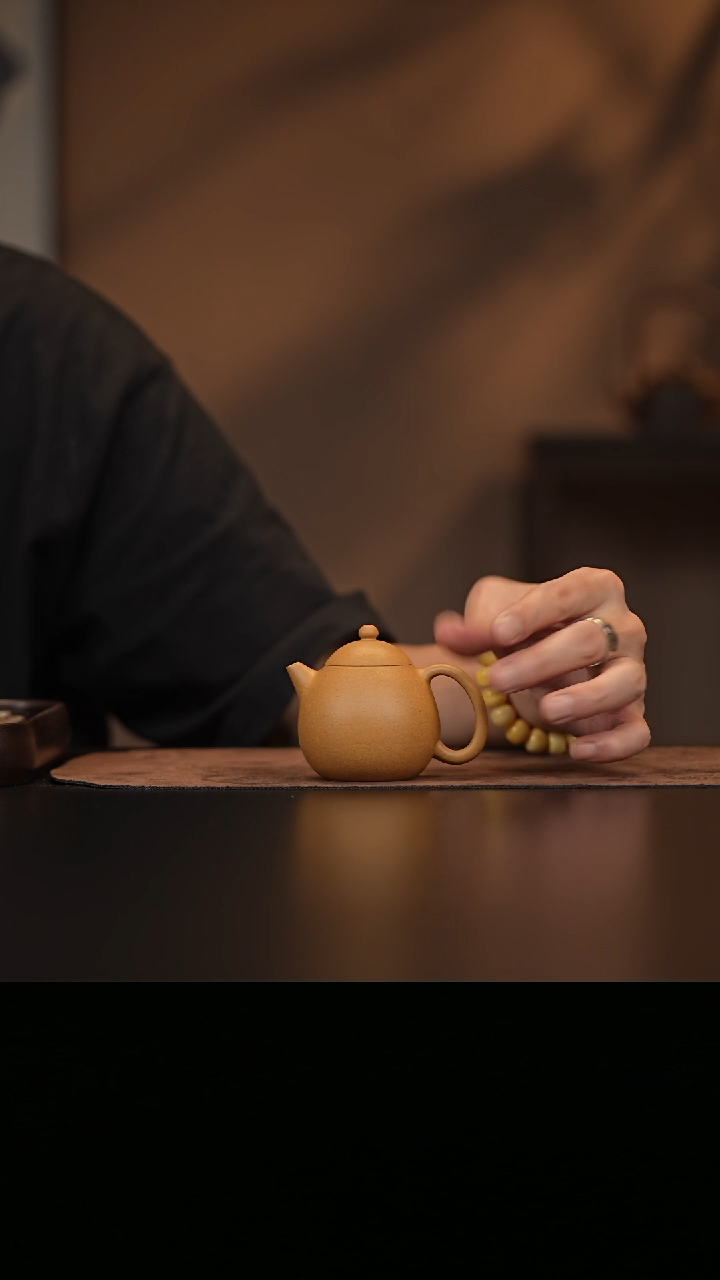 允禾斋 紫砂壶  龙蛋 黄段