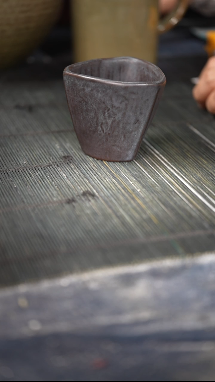 浪鬼家釉绘柴烧杯