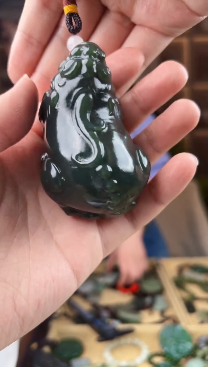 颈饰未镶嵌和田玉拍一发一，多样性发货