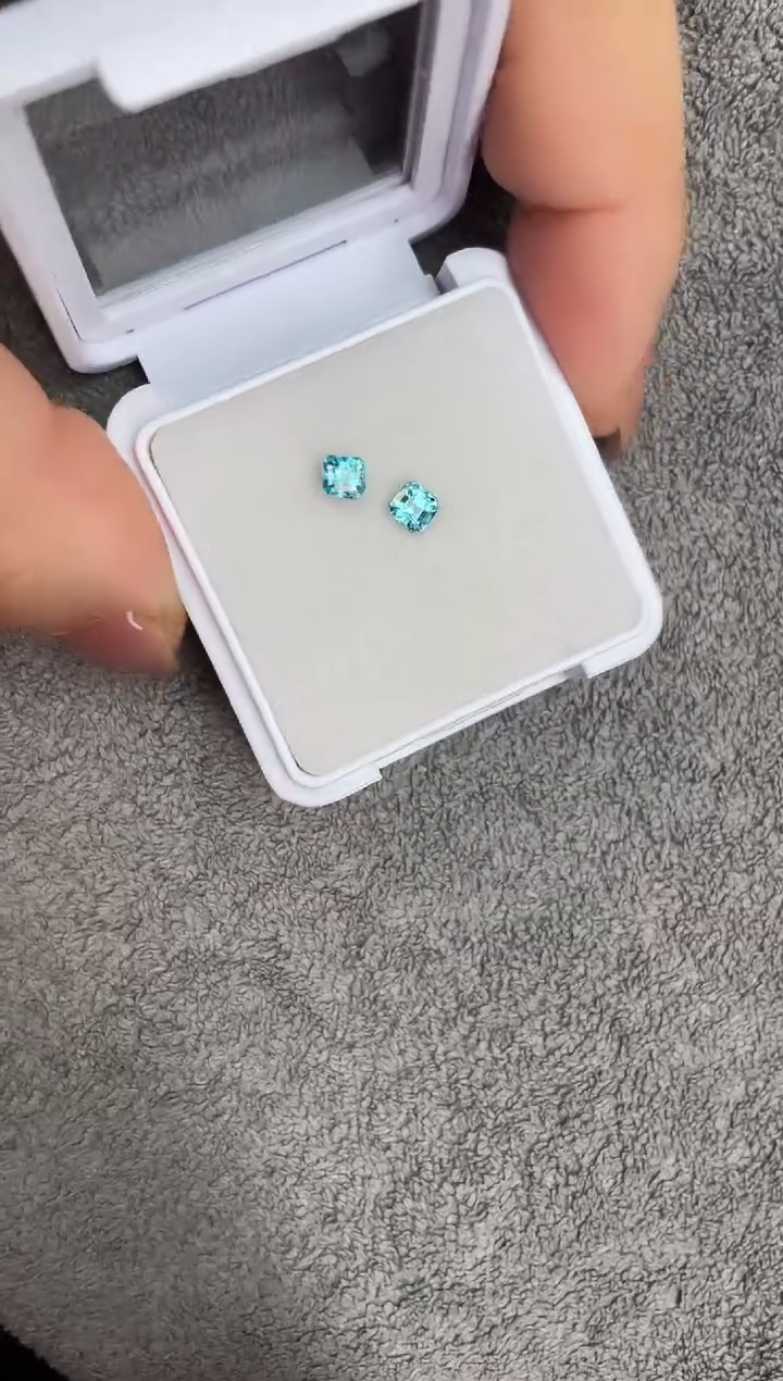 【闪购商品】锆石裸石未镶嵌一对