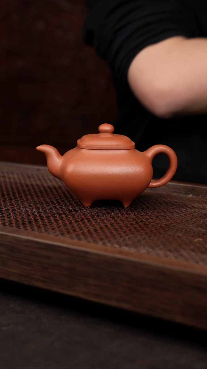 【闪购商品】紫砂茶壶黄龙路红降传炉【带矿标证书】