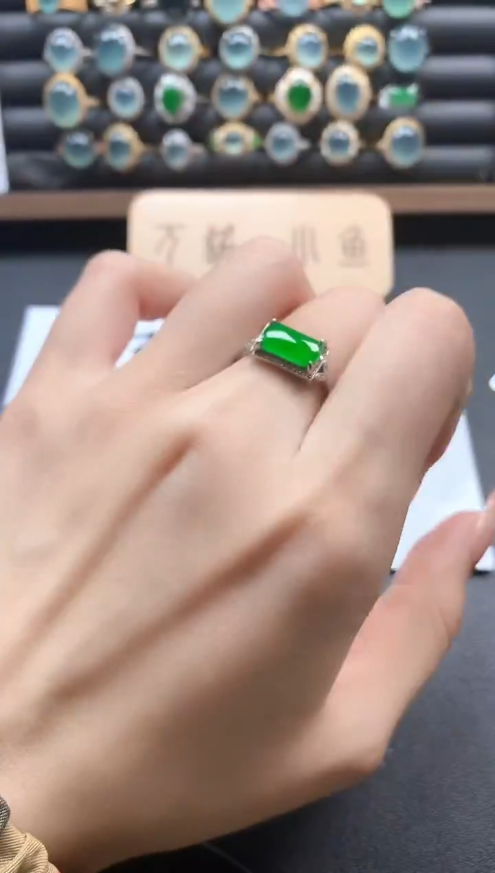 银S925镶嵌戒指翡翠51511