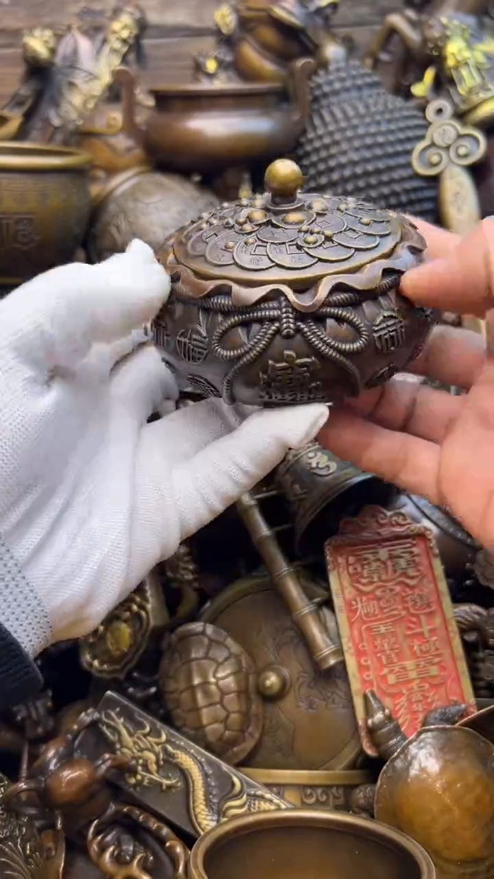 精美铜器，点击下单