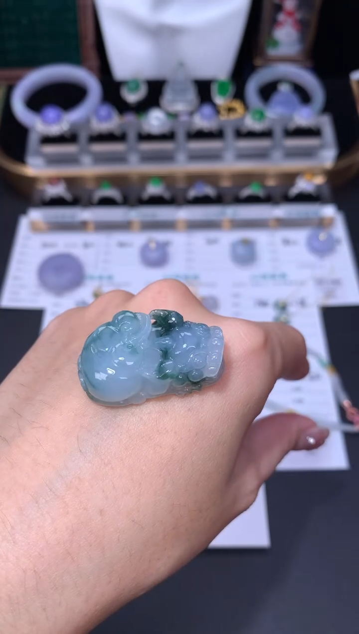 未镶嵌定制翡翠48小时鉴赏期 退货不扣服务费