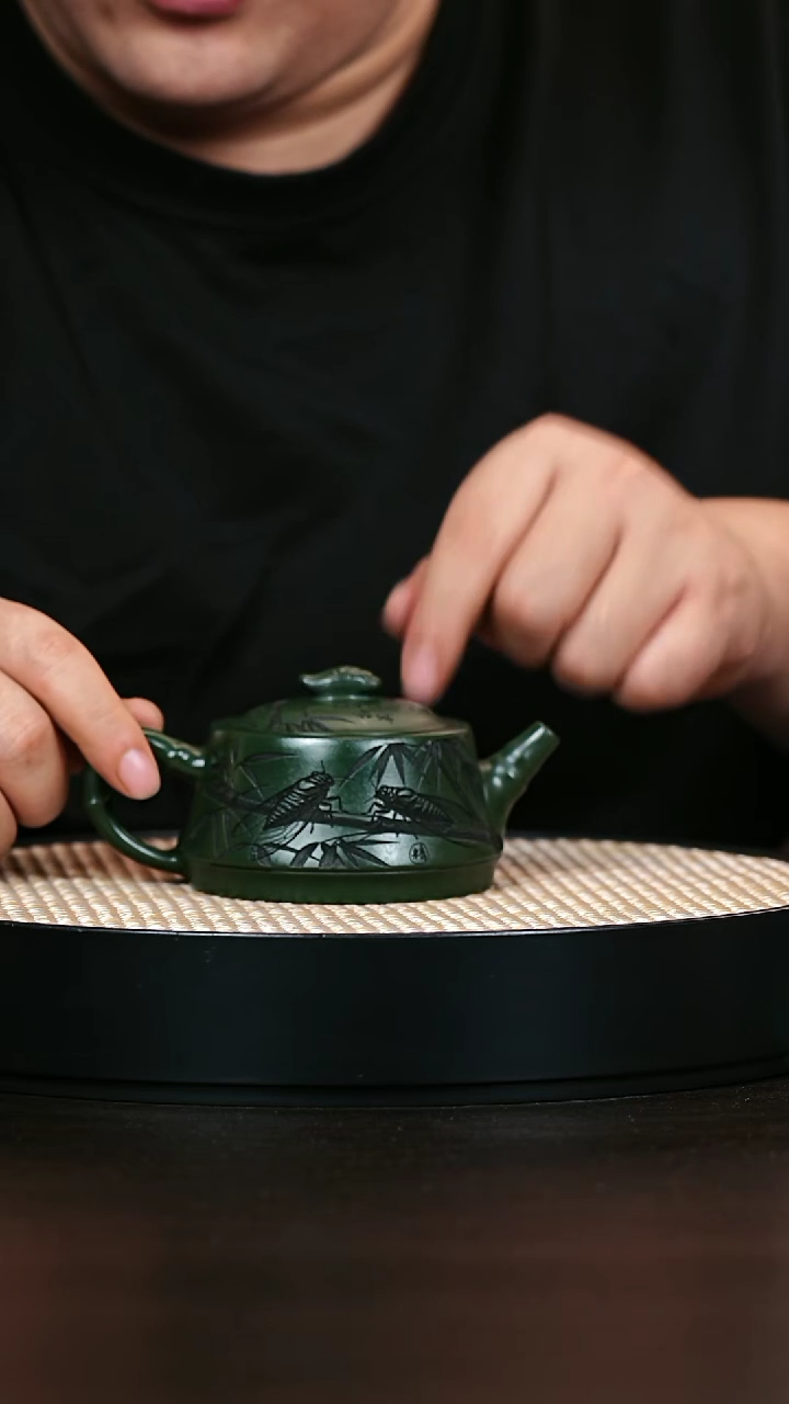茶壶紫砂知足常乐 绿泥