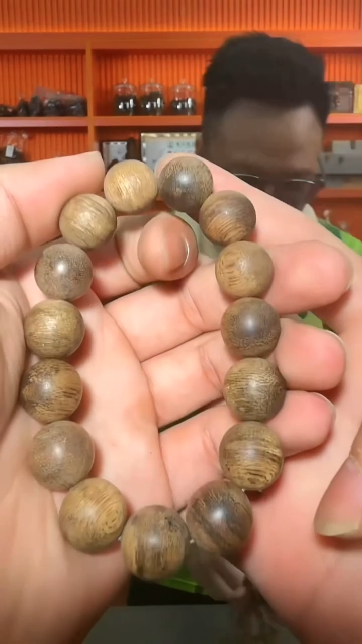 沉香手串86号单圈鸡母虫17g1.5多样性发一