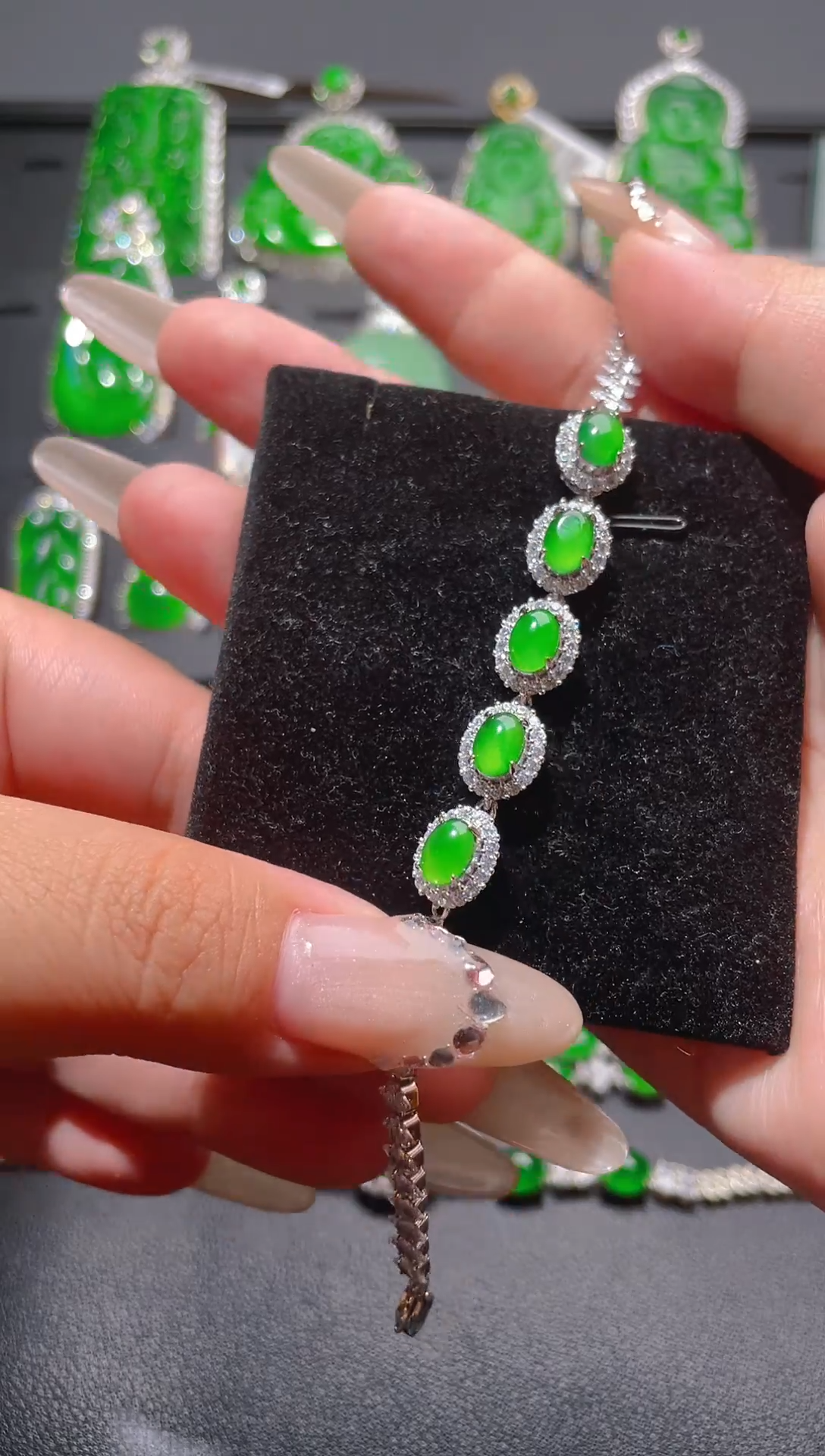 【闪购商品】翡翠颈饰未镶嵌天然A货翡翠