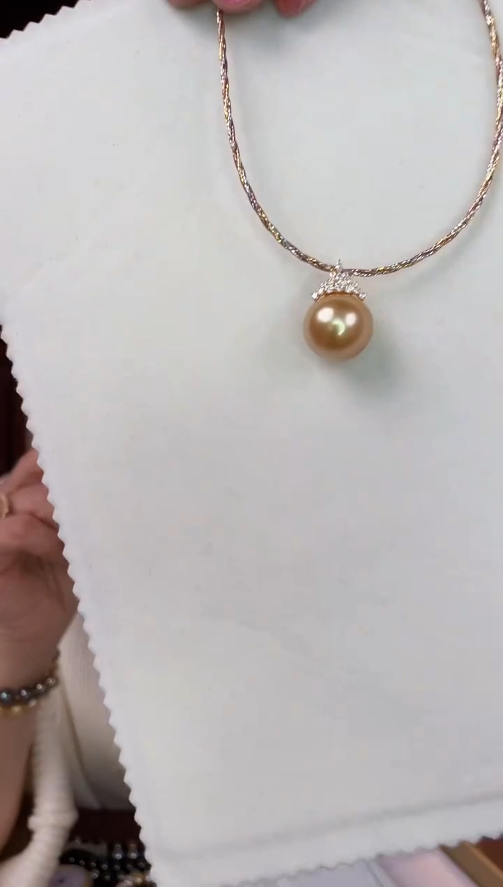 【闪购商品】海水珍珠吊坠(不含链)18K金镶嵌金珠16-17mm