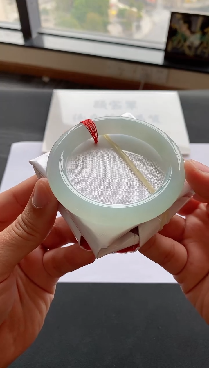 【闪购商品】翡翠手镯未镶嵌48号56.7*11.4*11圆条